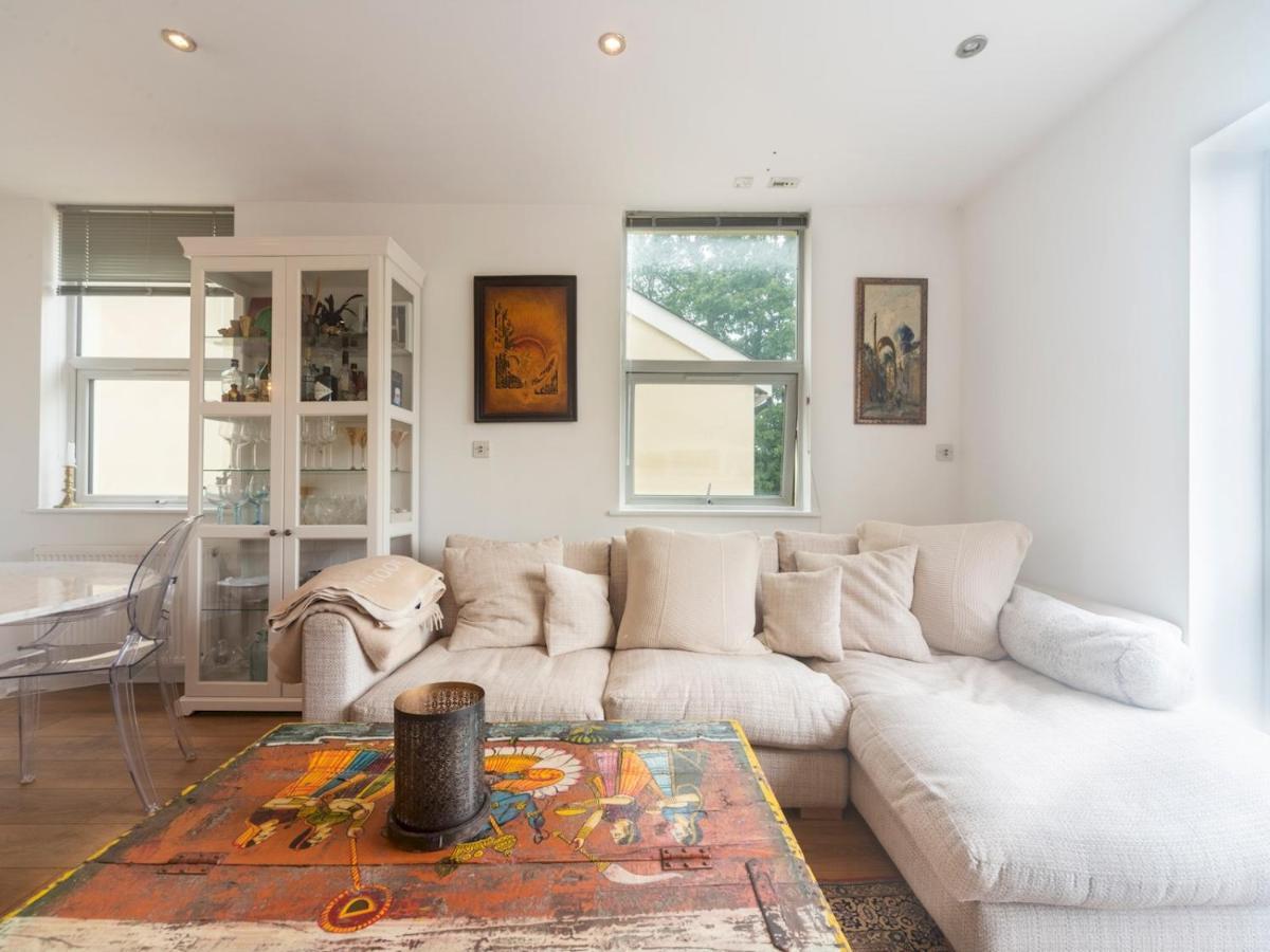 Pass The Keys Luxurious Flat With Large Private Terrace Apartment