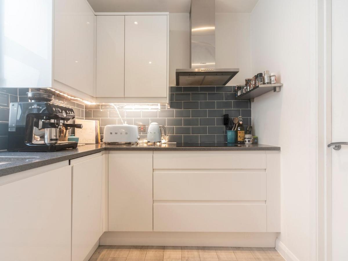 Pass The Keys Luxurious Flat With Large Private Terrace Apartment