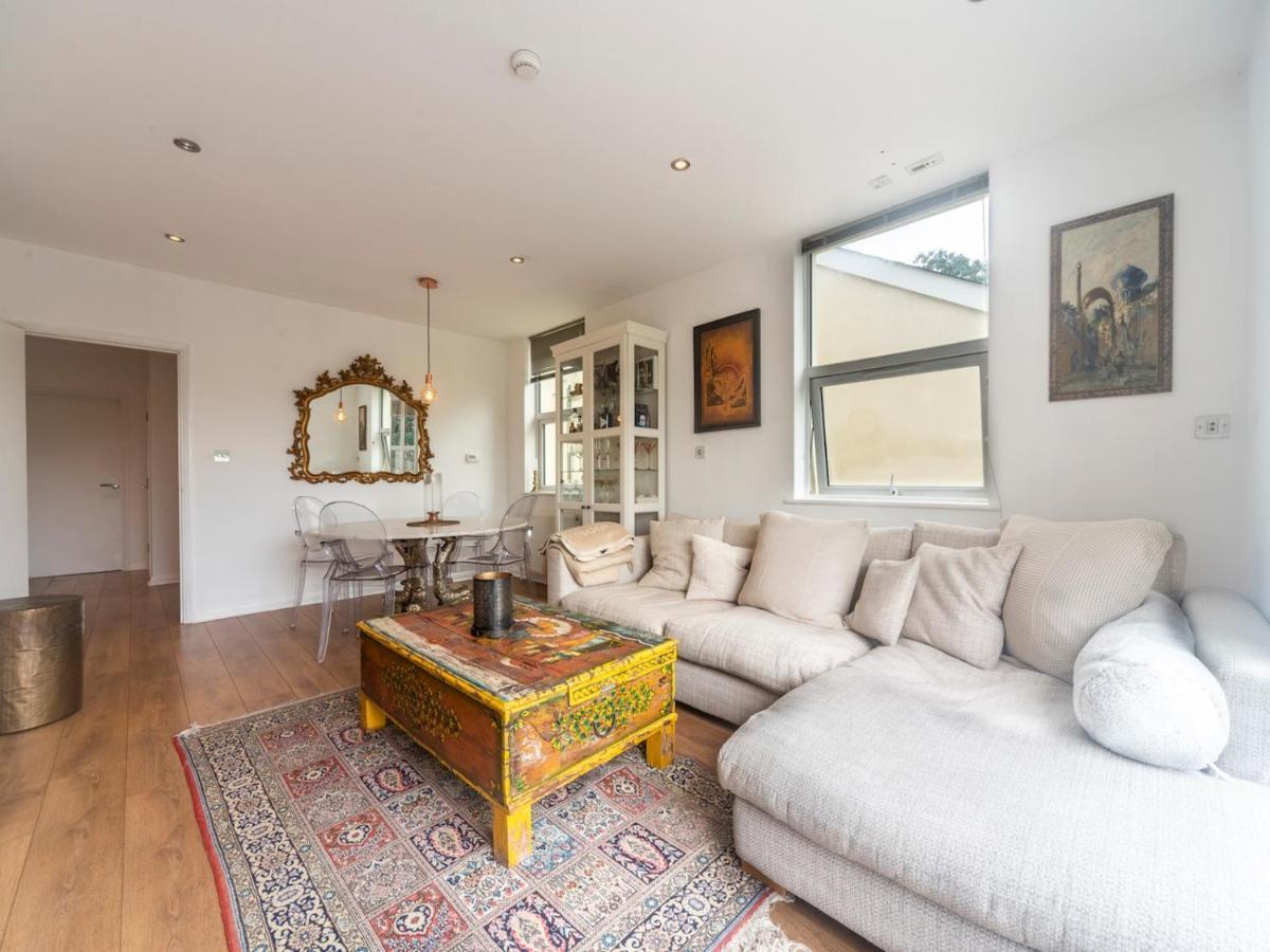 Pass The Keys Luxurious Flat With Large Private Terrace *