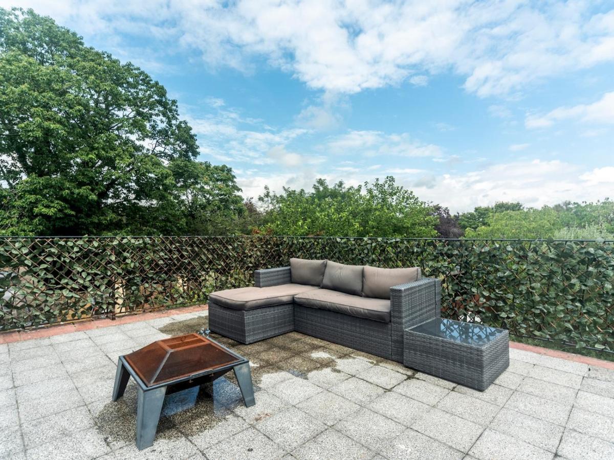 Pass The Keys Luxurious Flat With Large Private Terrace Apartment